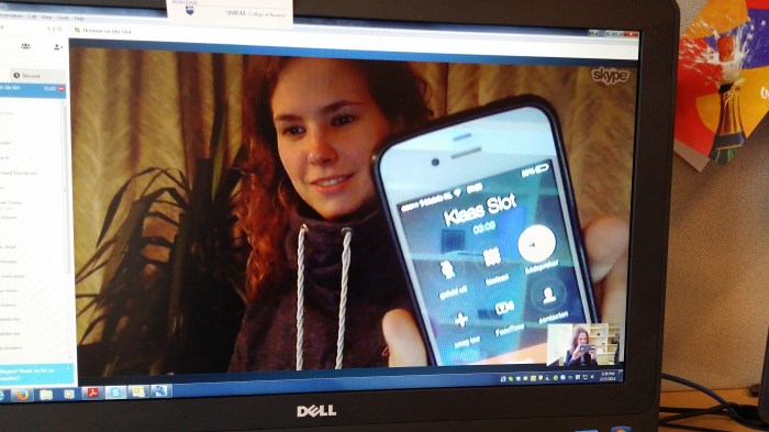 Skypen met de Kloosterweg, Klaas belt ook even in