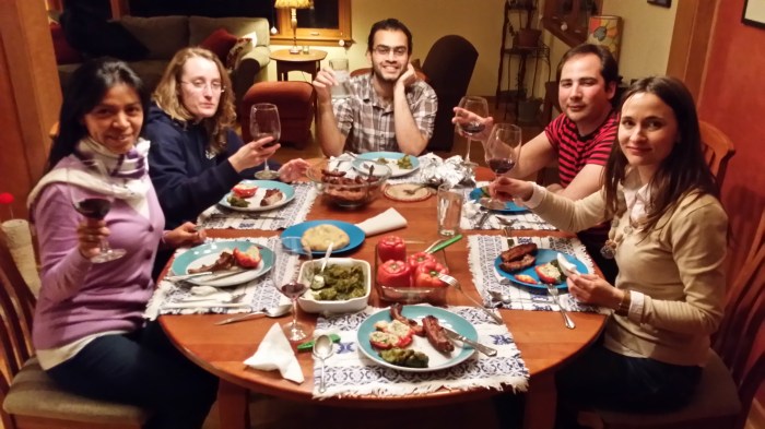 Veronica, Rebecca, Jari, Manny, en Jana