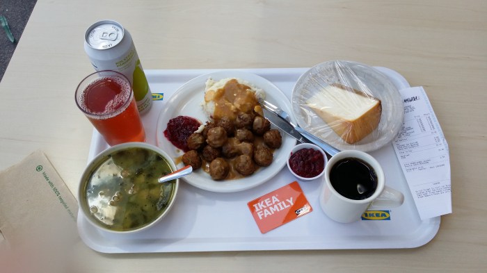 Natuurlijk heb ik Zweedse balletjes als lunch gehad! 