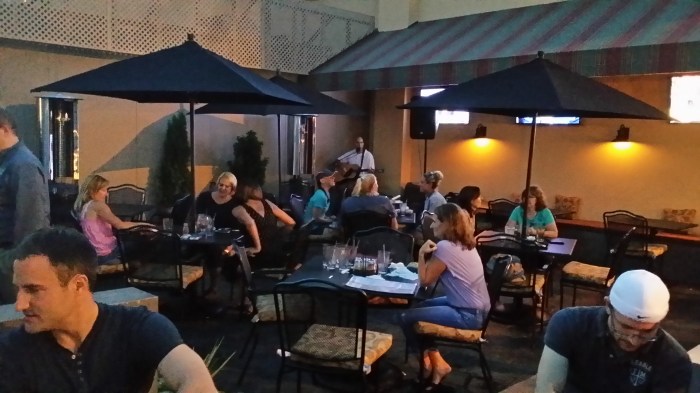 Bij Home D op het terras