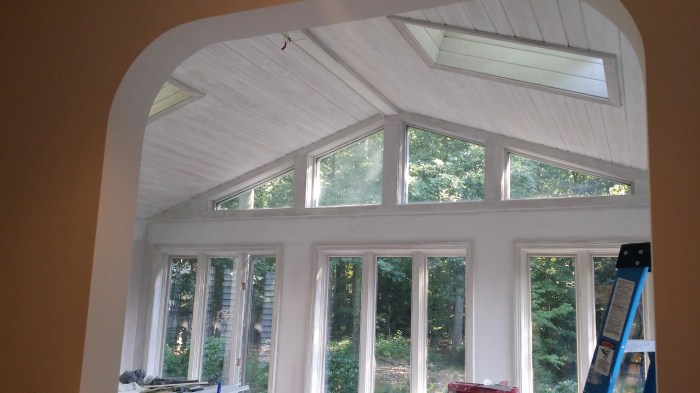 De sunroom in de grondverf