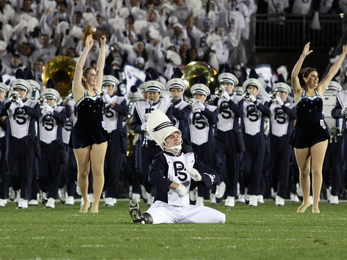 De drum major van de Penn State Blue Band