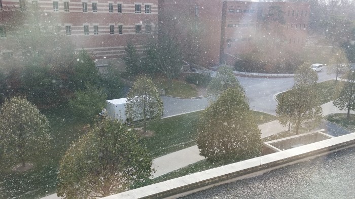 Het sneeuwt in State College