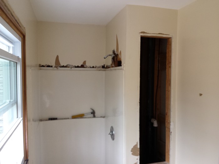 De vakkenkast eruit...