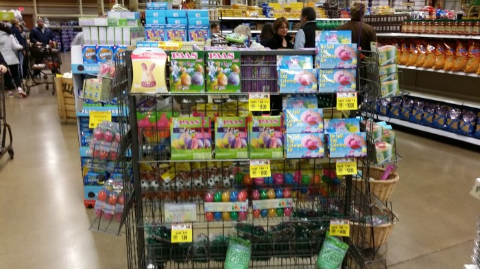 Plastic eieren en verfsetjes