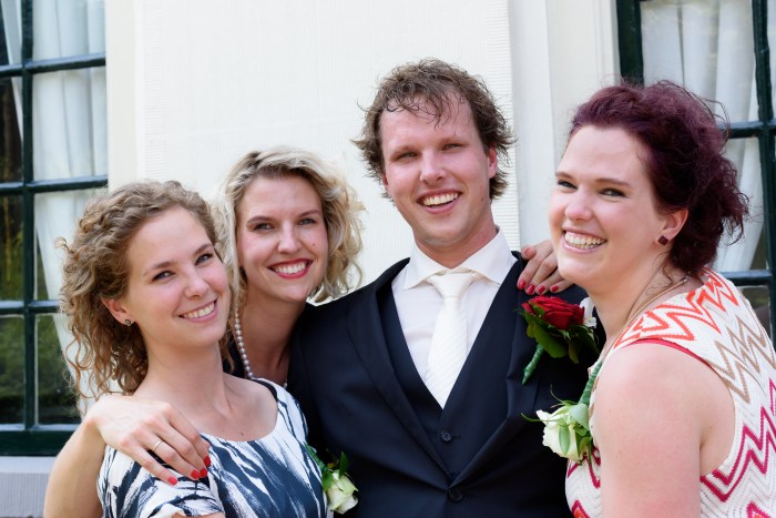 Eindelijk een foto van ons vier! Hendrieke, Albertine, Klaas en ik (copyright Miranda Vijfvinkel)