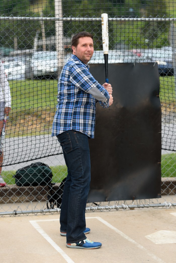 Michiel in de batting cage. Concentratie!!
