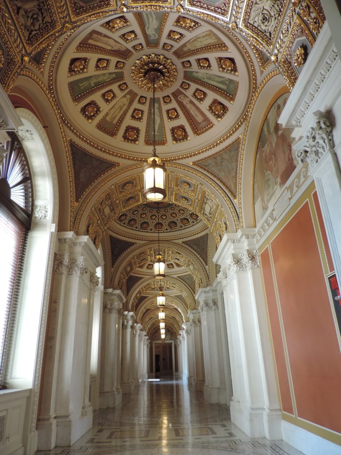 In de Library of Congress. Niet vergeten omhoog te kijken!