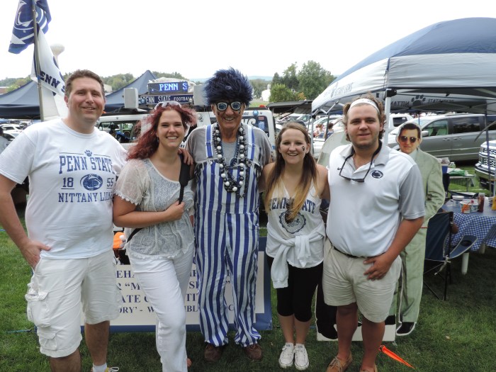 De Blue Hair Tailgate!