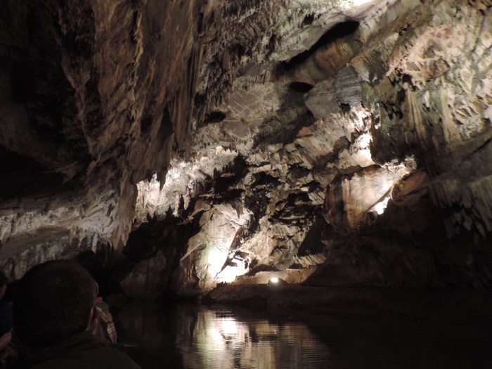 In de grot van Penn's Cave