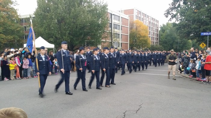 Studenten die in het leger zitten doen ook altijd mee