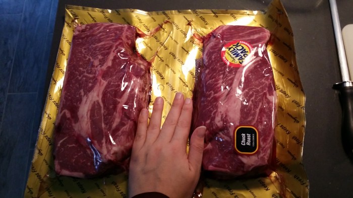 Grooooote stukken runderlappen ('chuck roast') - bijna twee en halve kilo!! 