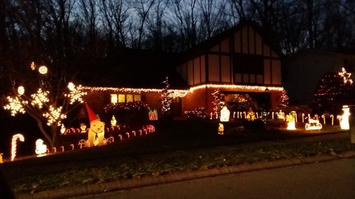 Straat achter ons... Wat sneeuw erbij en het plaatje is compleet!