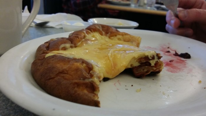 Een deep dish pannenkoek van 4 centimeter hoog