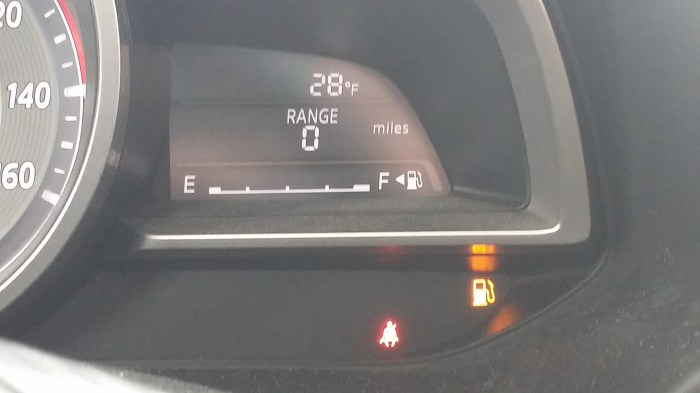 Met 'nul' mijl benzine in de tank...