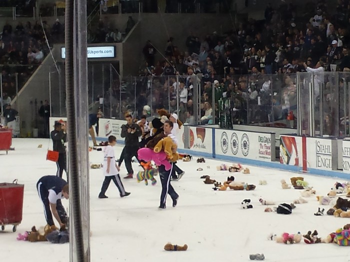 Allemaal teddyberen op het ijs