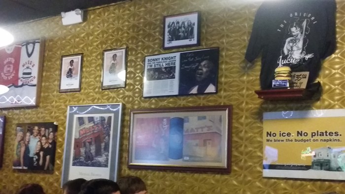 Bij Matt's. En ja, Obama is hier ook ooit geweest (zie links op de foto)