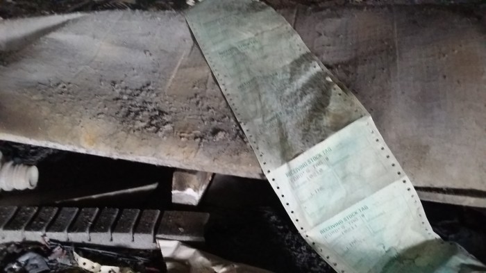 Reliek van vroeger: een pakbon gemaakt op een matrixprinter