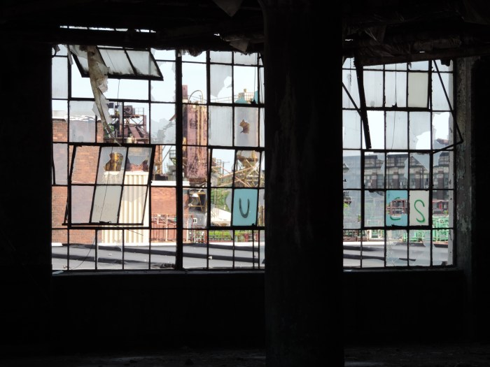 En de ramen zijn ook niet meer heel