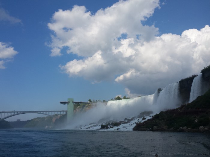 De American en Bridal Veil Falls