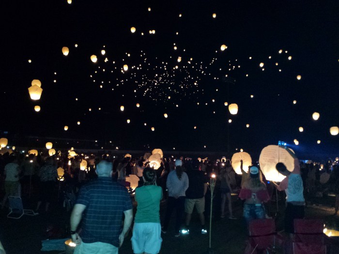 De hemel vol met Chinese lantaarns - prachtig mooi 