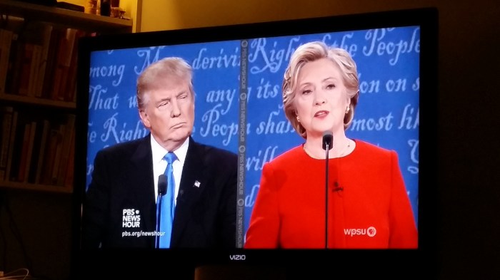 Het eerste, beschamende en tegelijkertijd lachwekkende debat